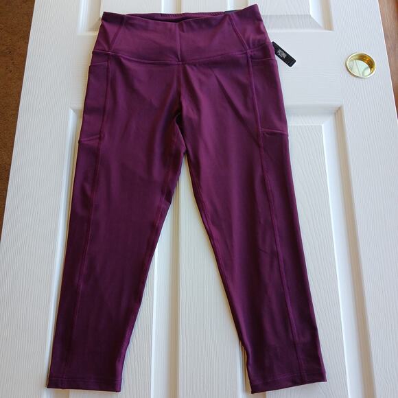 Victoria Sport Knockout Pocket Capri Leggings M plum purple VSD activewear - Picture 2 of 12
